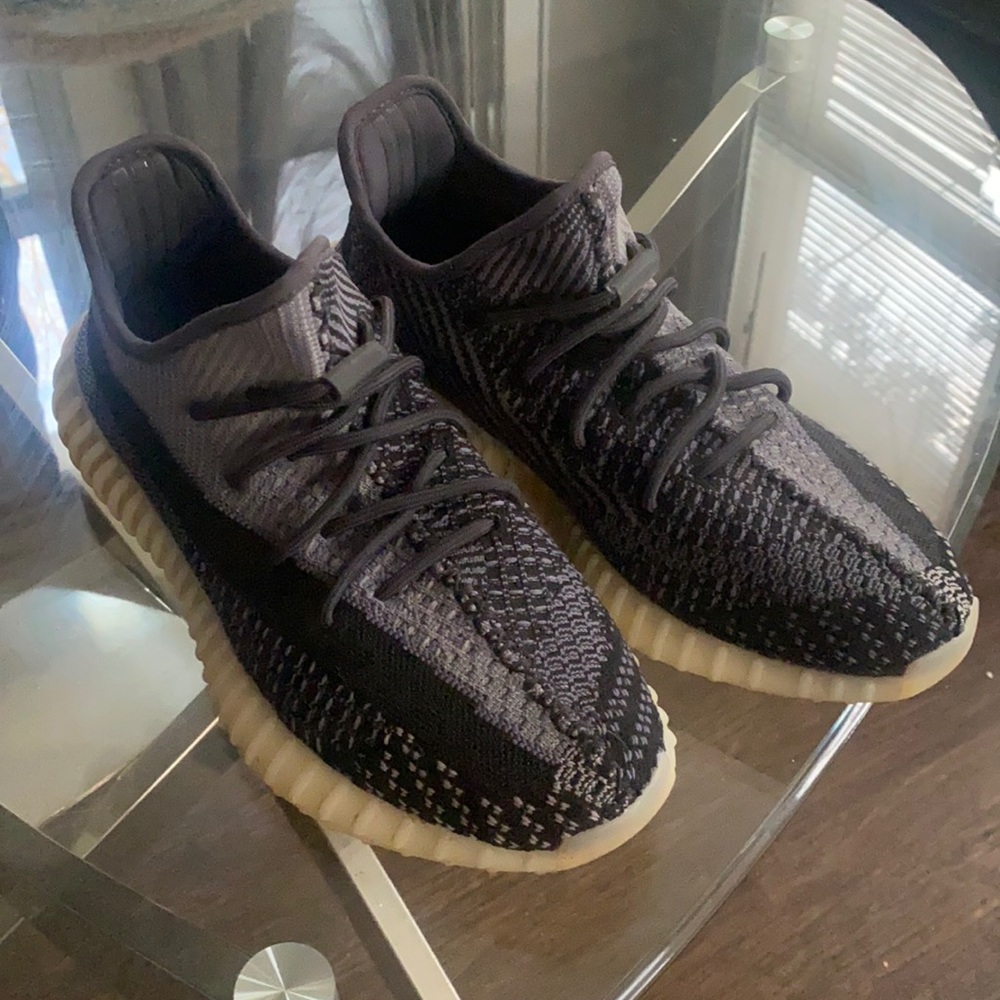 Never worn yeezys